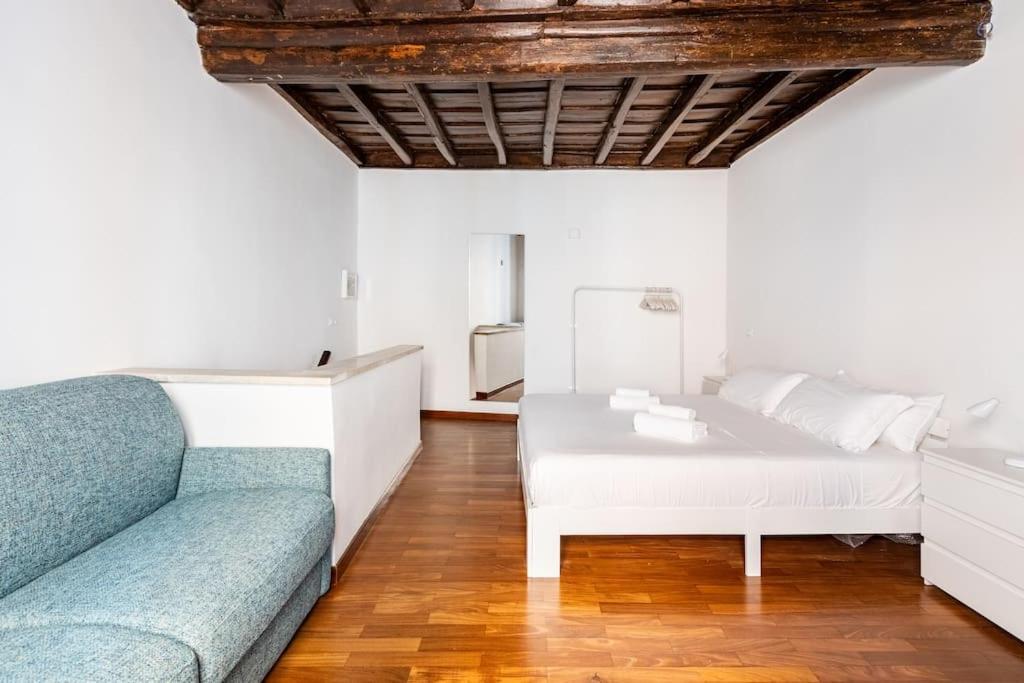 Bottega Augustea Duplex Apartment In Monti Rome Bagian luar foto