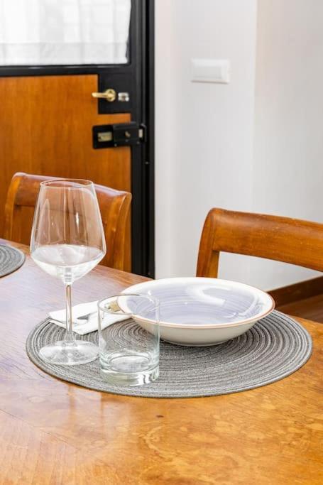 Bottega Augustea Duplex Apartment In Monti Rome Bagian luar foto