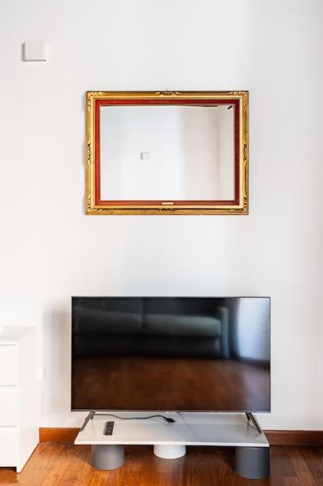 Bottega Augustea Duplex Apartment In Monti Rome Bagian luar foto